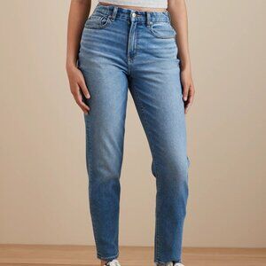 AE American Eagle Stretch Curvy Mom Jean
